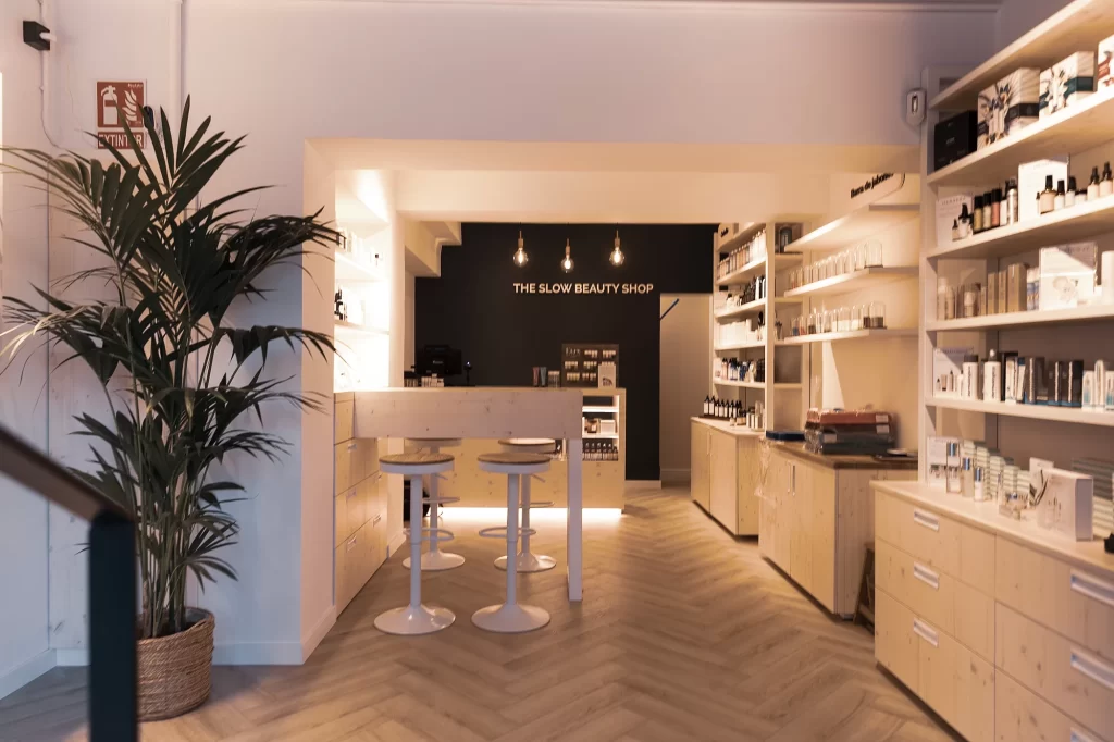 THE SLOW BEAUTY SHOP
